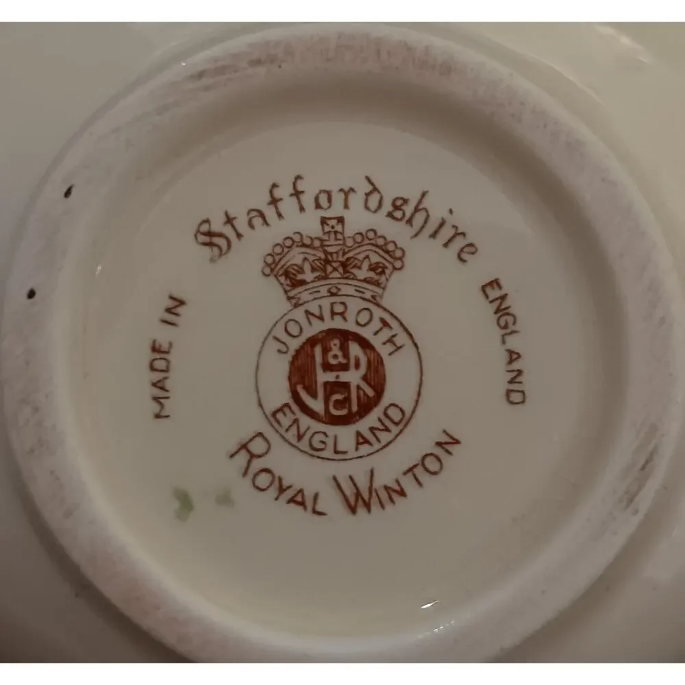 Staffordshire Royal Winton Shell Jewelry Trinket Dish Plymouth Rock Jonroth